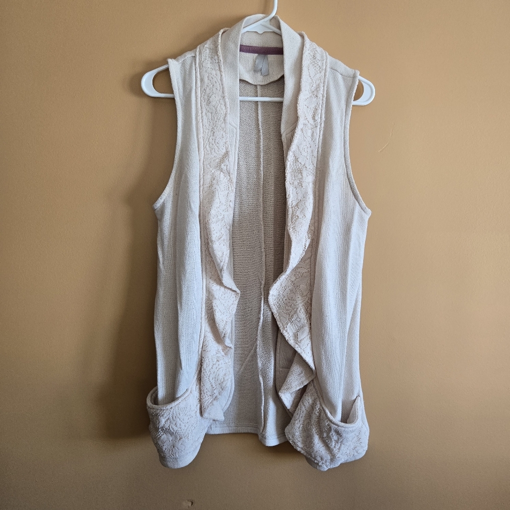 Vanity Cream Sleeveless Lace Cardigan Vest With Pockets (PTP=17")
